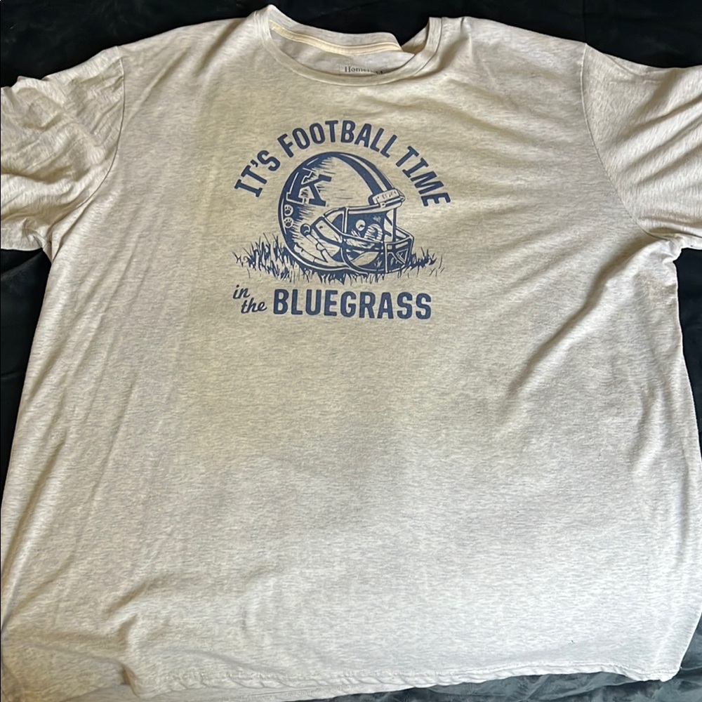 Homefield Brand Kentucky Wildcats Football t-shirt